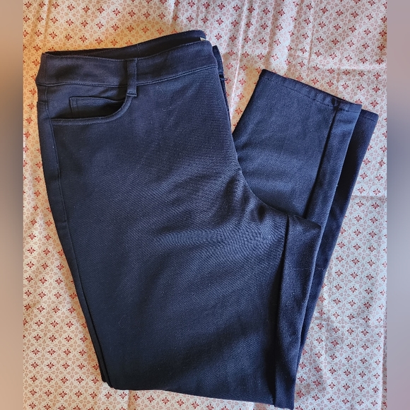 Michael Kors Pants - Michael Kors brand size 18W stretchy, skinny navy blue pants